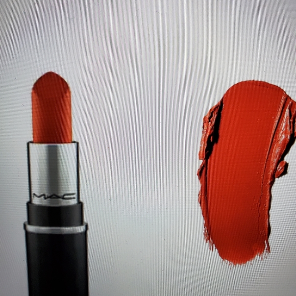 Mac Cosmetics Matte Lipstick Chili - Picture 4 of 4